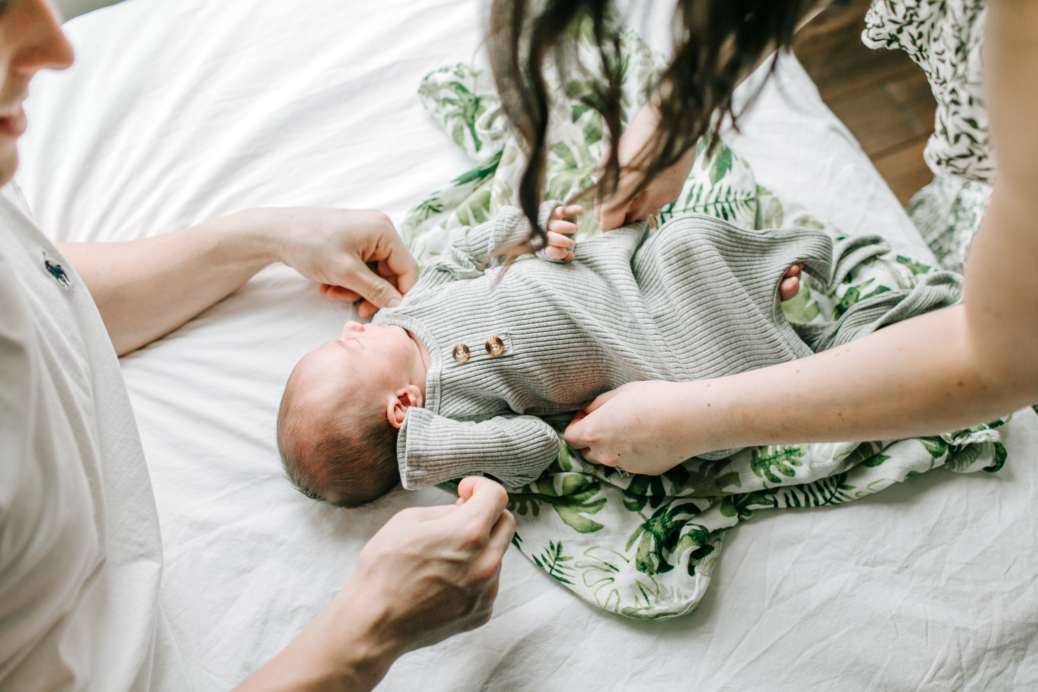 Kansas-City-Newborn-Photography-Olathe-In-Home-Lifestyle-Newborn-Session-Alissa-Bird-Portraits-2